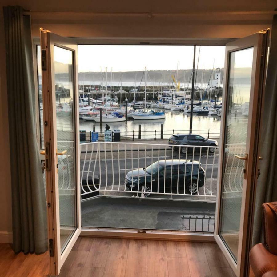 Waterfront Apartment 斯卡伯勒 外观 照片